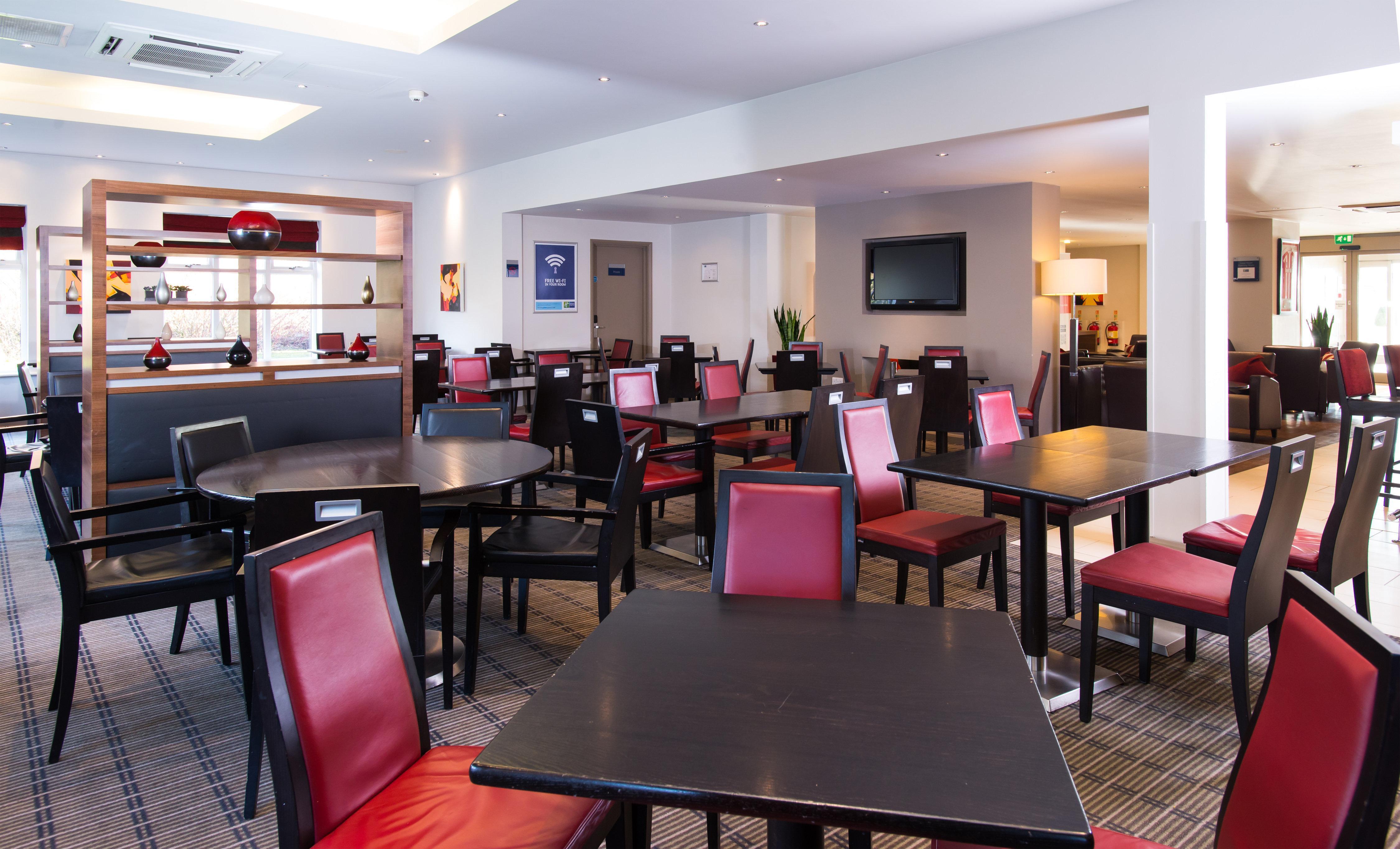 Holiday Inn Express Stoke-On-Trent By Ihg Екстериор снимка