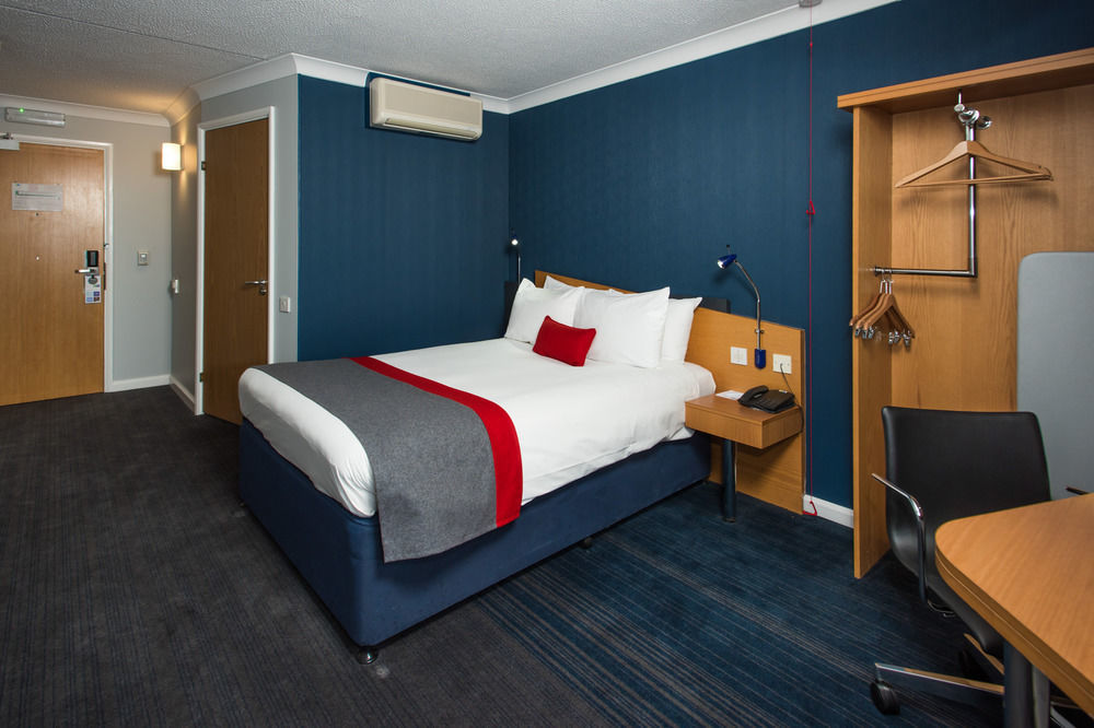 Holiday Inn Express Stoke-On-Trent By Ihg Екстериор снимка